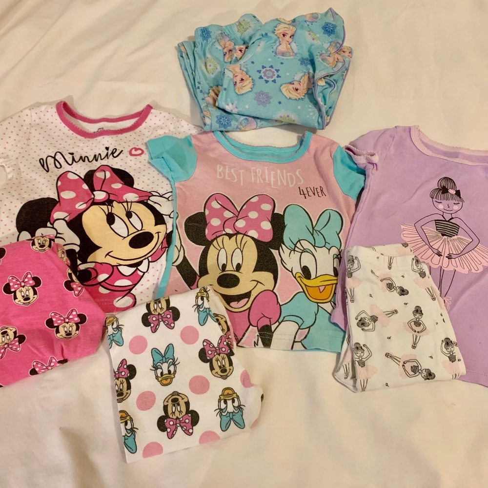 Bundle of 4T girls pajamas